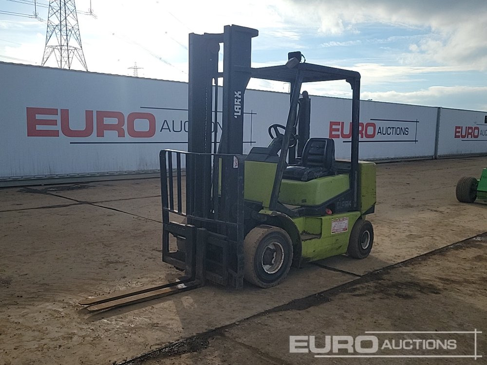 Clark CDP25 - Chariot élévateur: photos 1 Clark CDP25 - Chariot élévateur: photos 1