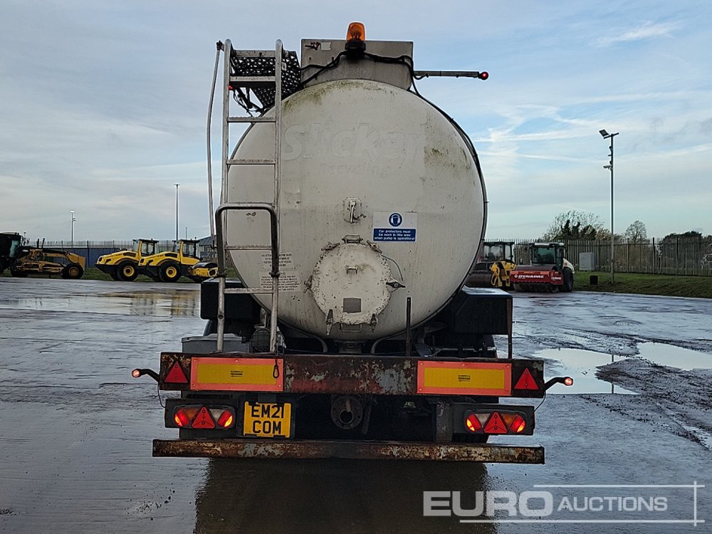 Crane Freuhauf Tri Axle Tanker Trailer - Semi-remorque citerne: photos 4 Crane Freuhauf Tri Axle Tanker Trailer - Semi-remorque citerne: photos 4