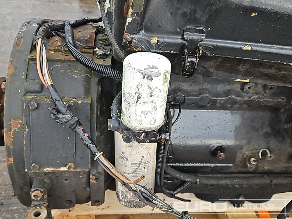 Moteur Deutz 6 Cylinder Engine: photos 11