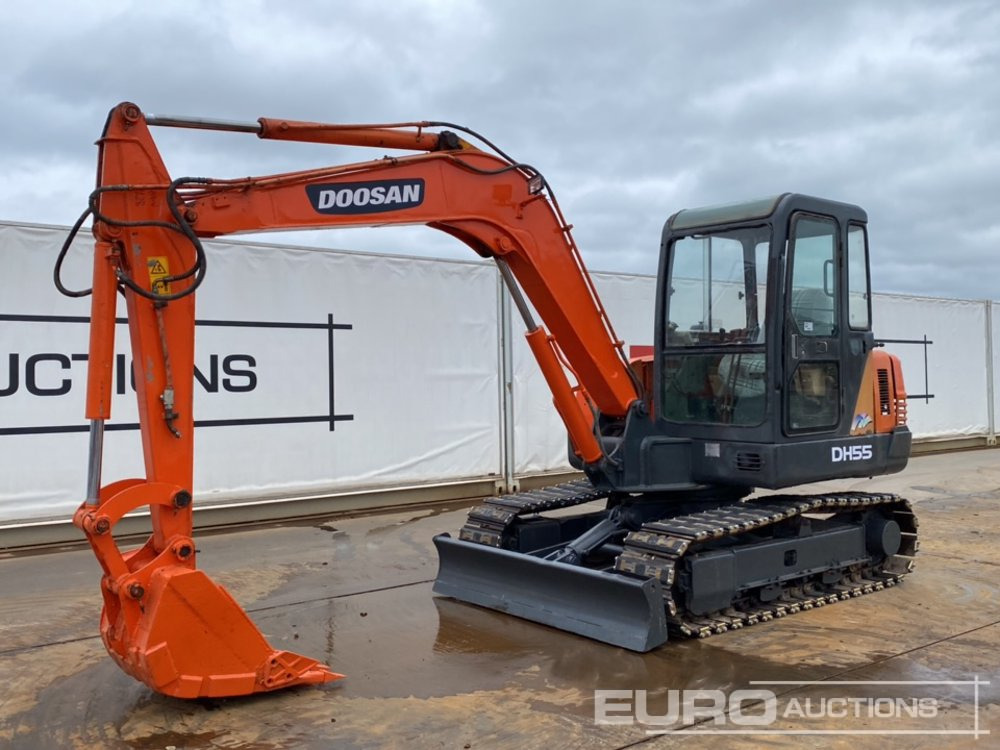 Doosan DH55-V - Mini pelle: photos 1 Doosan DH55-V - Mini pelle: photos 1