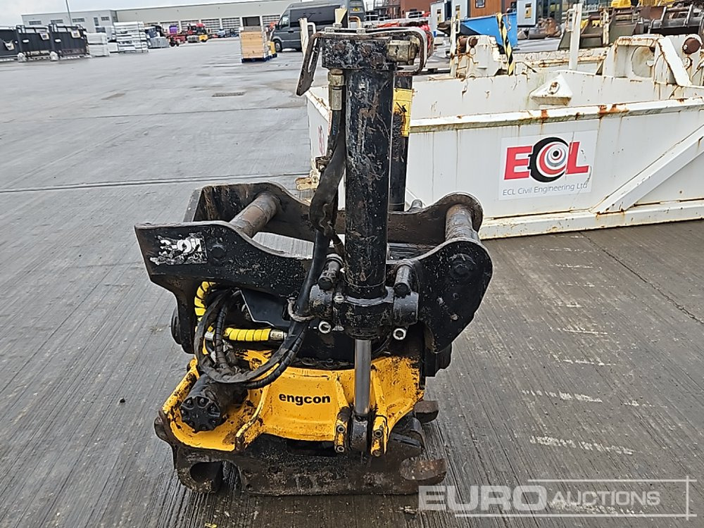 Engcon Hydraulic Tilt Rotator S60 Hitch to suit 12-20 Ton Excavator - Attache rapide: photos 2 Engcon Hydraulic Tilt Rotator S60 Hitch to suit 12-20 Ton Excavator - Attache rapide: photos 2