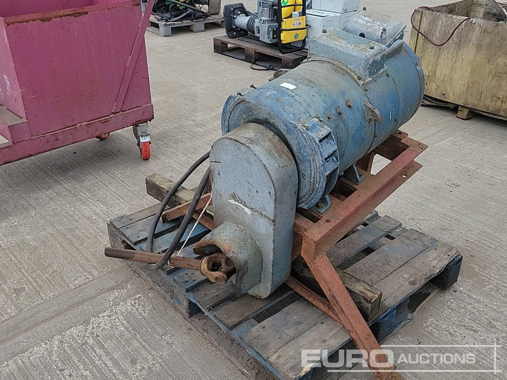 Engine PTO Driven Alternator - Groupe électrogène: photos 1 Engine PTO Driven Alternator - Groupe électrogène: photos 1