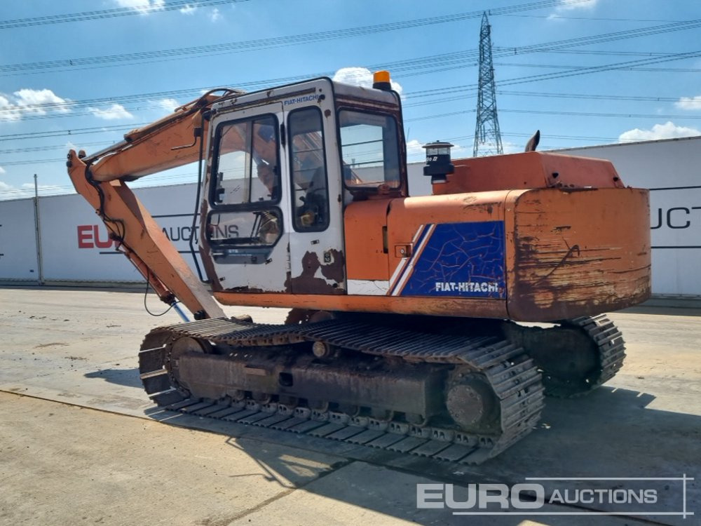 Fiat Hitachi FH130-3 - Pelle sur chenille: photos 3 Fiat Hitachi FH130-3 - Pelle sur chenille: photos 3