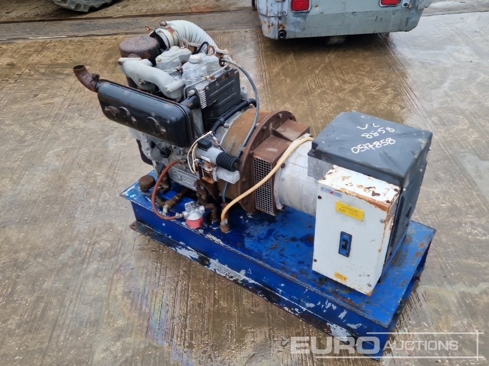 Generator, 2 Cylinder Engine - Groupe électrogène: photos 3 Generator, 2 Cylinder Engine - Groupe électrogène: photos 3