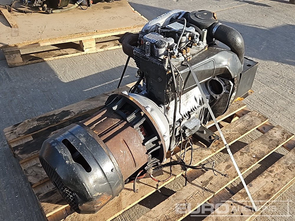 Generator, 2 Cylinder Engine - Groupe électrogène: photos 1 Generator, 2 Cylinder Engine - Groupe électrogène: photos 1