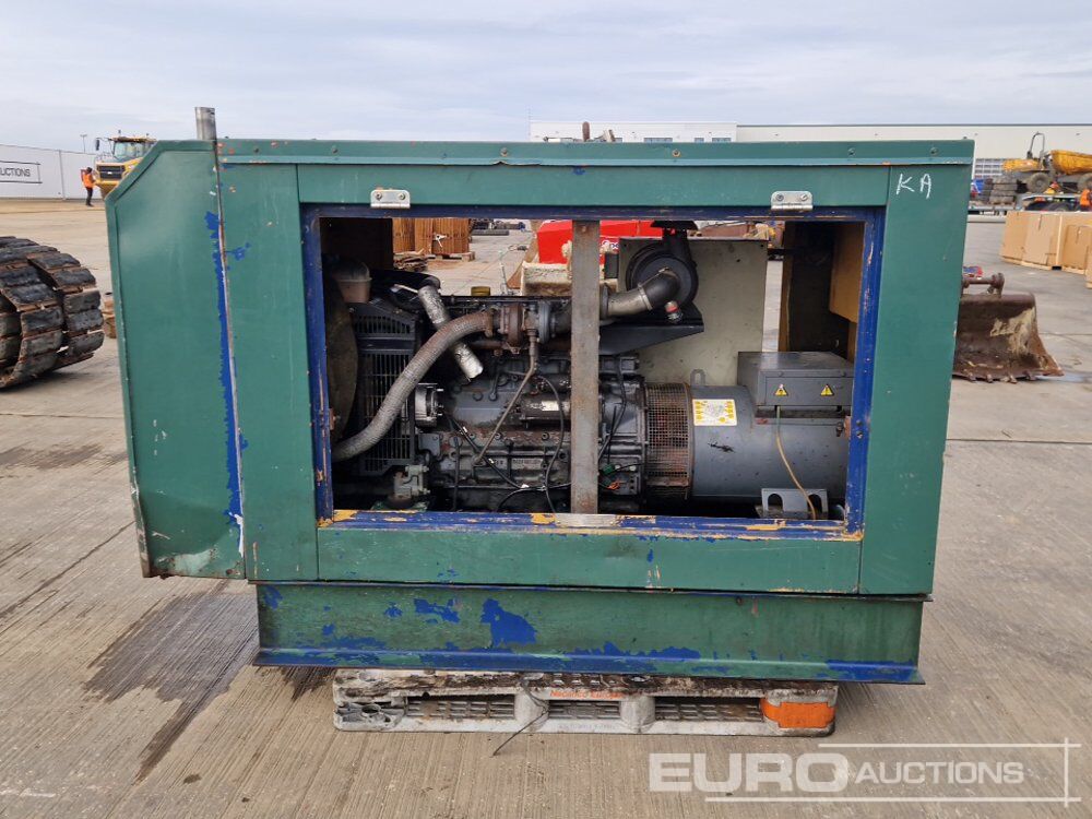 Groupe électrogène Generator, 4 Cylinder Engine: photos 6 Groupe électrogène Generator, 4 Cylinder Engine: photos 6