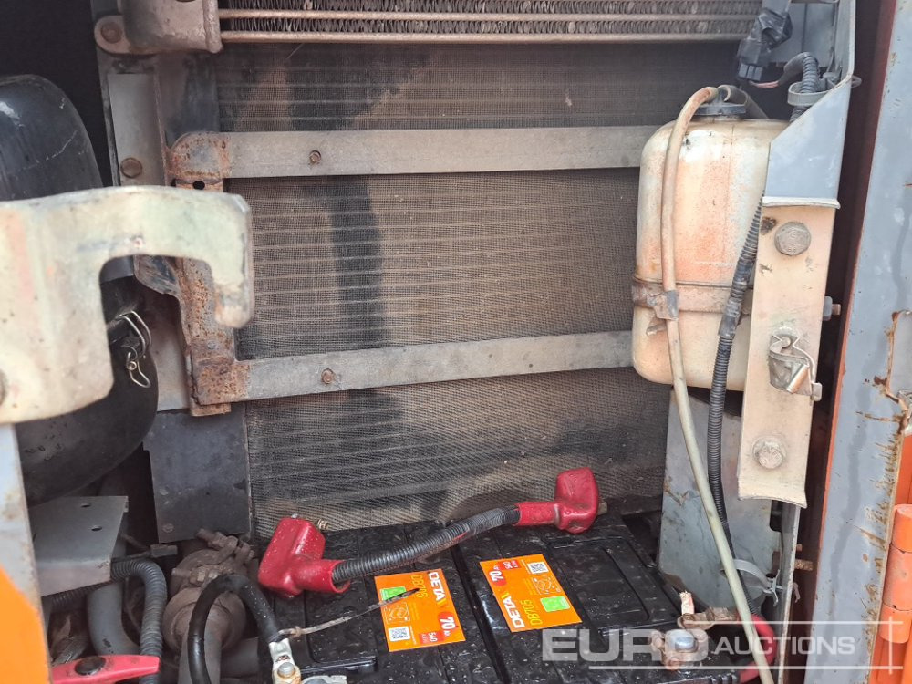 Pelle sur chenille Hitachi ZX135US: photos 28 Pelle sur chenille Hitachi ZX135US: photos 28