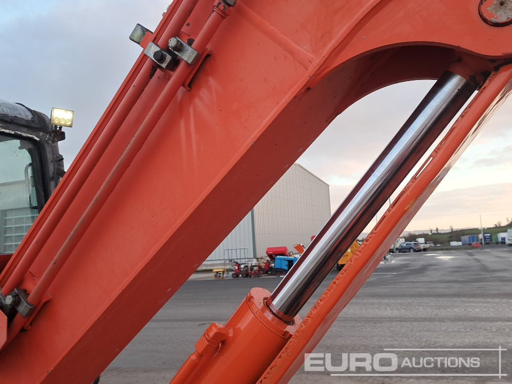 Mini pelle Hitachi ZX65USB-3F: photos 33 Mini pelle Hitachi ZX65USB-3F: photos 33