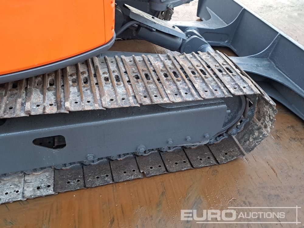 Mini pelle Hitachi ZX65USB-3F: photos 12 Mini pelle Hitachi ZX65USB-3F: photos 12