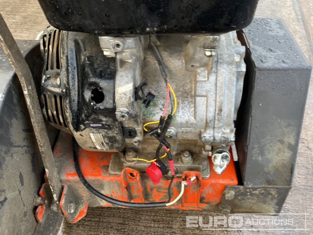 Husqvarna FS400LV Petrol Roadsaw, Honda Engine - Travaux routiers: photos 5 Husqvarna FS400LV Petrol Roadsaw, Honda Engine - Travaux routiers: photos 5