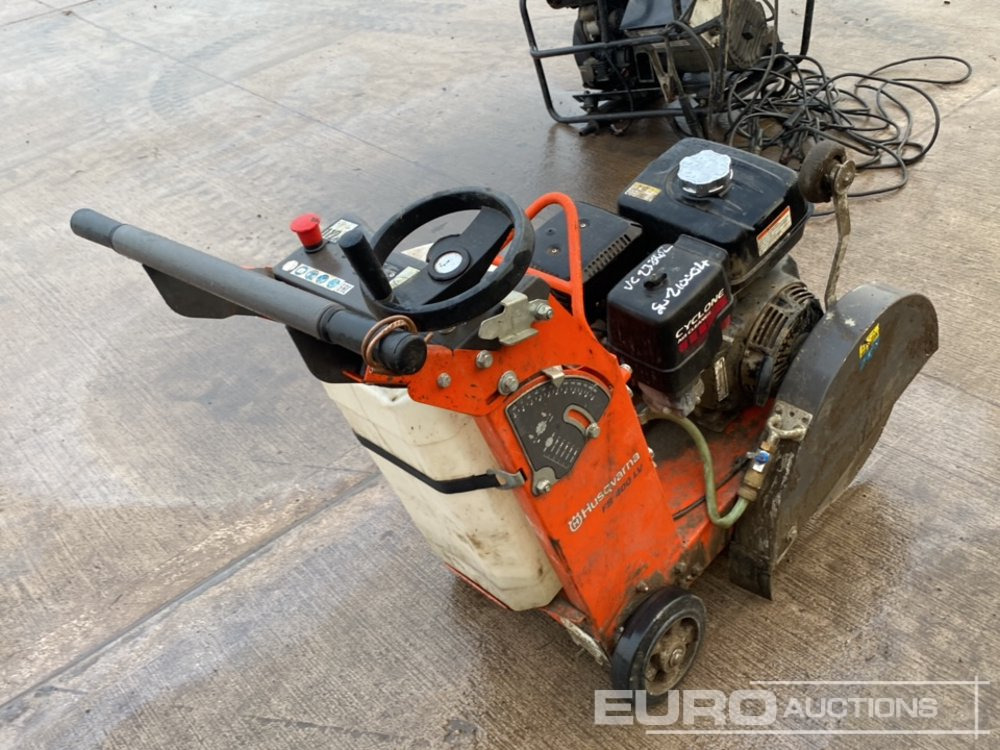 Husqvarna FS400LV Petrol Roadsaw, Honda Engine - Travaux routiers: photos 3 Husqvarna FS400LV Petrol Roadsaw, Honda Engine - Travaux routiers: photos 3