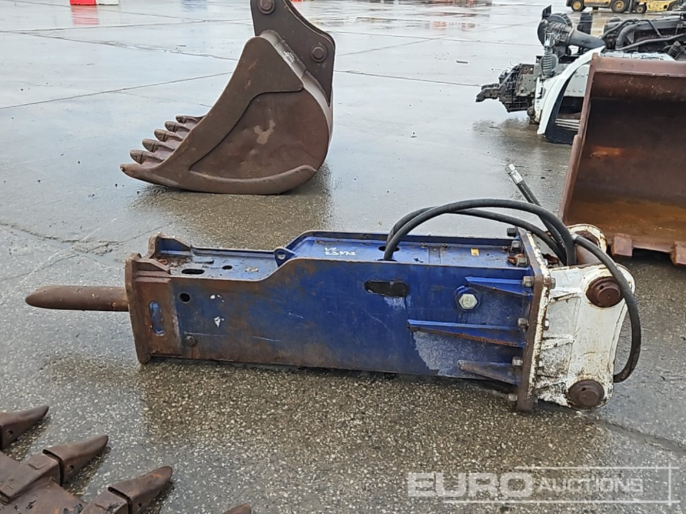 Hydraulic Breaker 65mm Pin to suit 13 Ton Excavator - Marteau hydraulique: photos 2 Hydraulic Breaker 65mm Pin to suit 13 Ton Excavator - Marteau hydraulique: photos 2