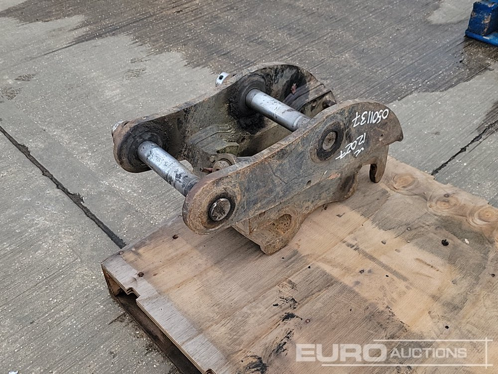 Hydraulic Double Lock Quick Hitch 45mm Pin to suit 4-6 Ton Excavator - Attache rapide: photos 5 Hydraulic Double Lock Quick Hitch 45mm Pin to suit 4-6 Ton Excavator - Attache rapide: photos 5