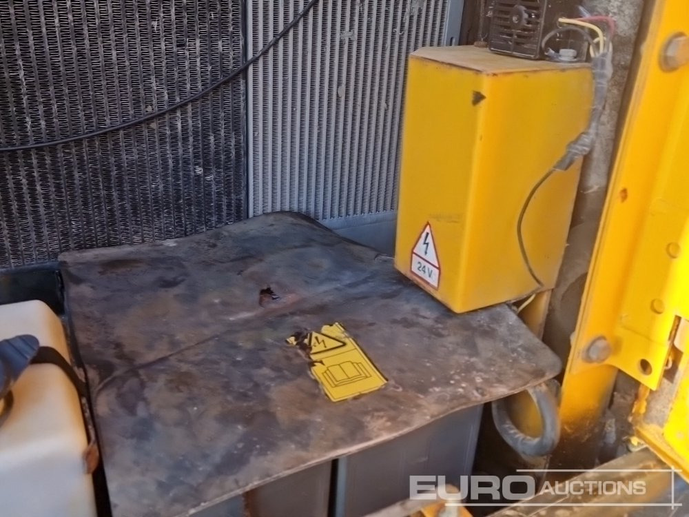 Pelle sur chenille JCB JS130LC: photos 45 Pelle sur chenille JCB JS130LC: photos 45