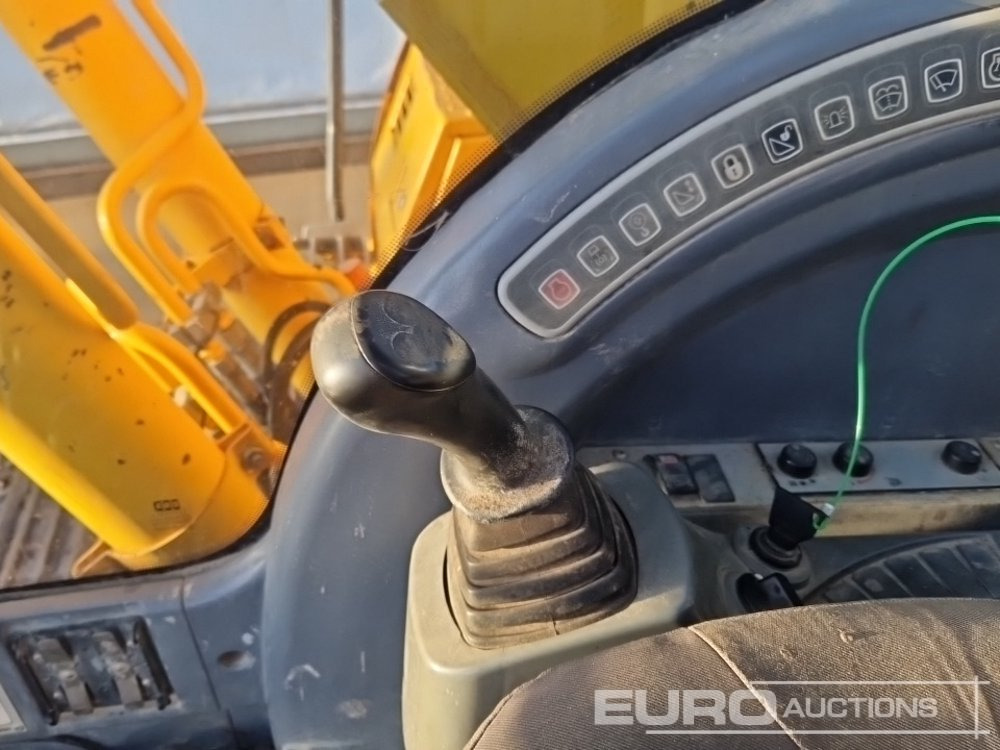 Pelle sur chenille JCB JS130LC: photos 40 Pelle sur chenille JCB JS130LC: photos 40