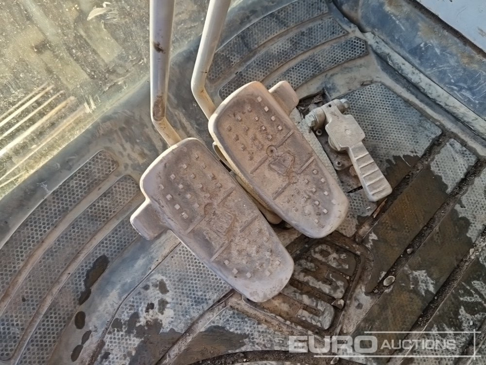 Pelle sur chenille JCB JS130LC: photos 36 Pelle sur chenille JCB JS130LC: photos 36