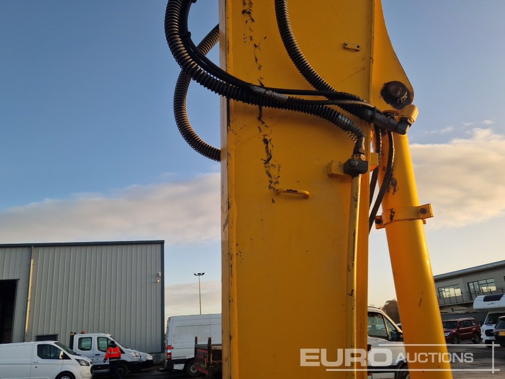 Pelle sur chenille JCB JS130LC: photos 32 Pelle sur chenille JCB JS130LC: photos 32