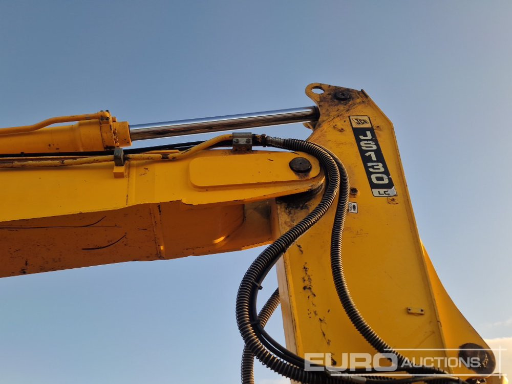 Pelle sur chenille JCB JS130LC: photos 31 Pelle sur chenille JCB JS130LC: photos 31