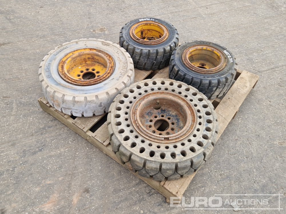 JCB Selection of Tyres to suit Teletruck - Pneu: photos 5 JCB Selection of Tyres to suit Teletruck - Pneu: photos 5