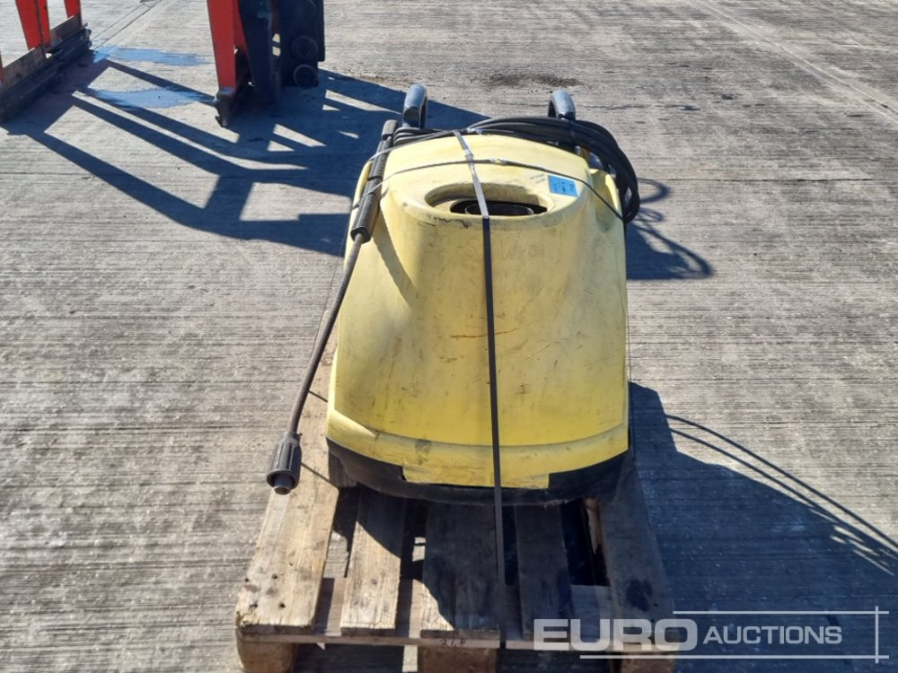 Karcher 250 Volt Pressure Washer - Nettoyeur haute pression: photos 4 Karcher 250 Volt Pressure Washer - Nettoyeur haute pression: photos 4