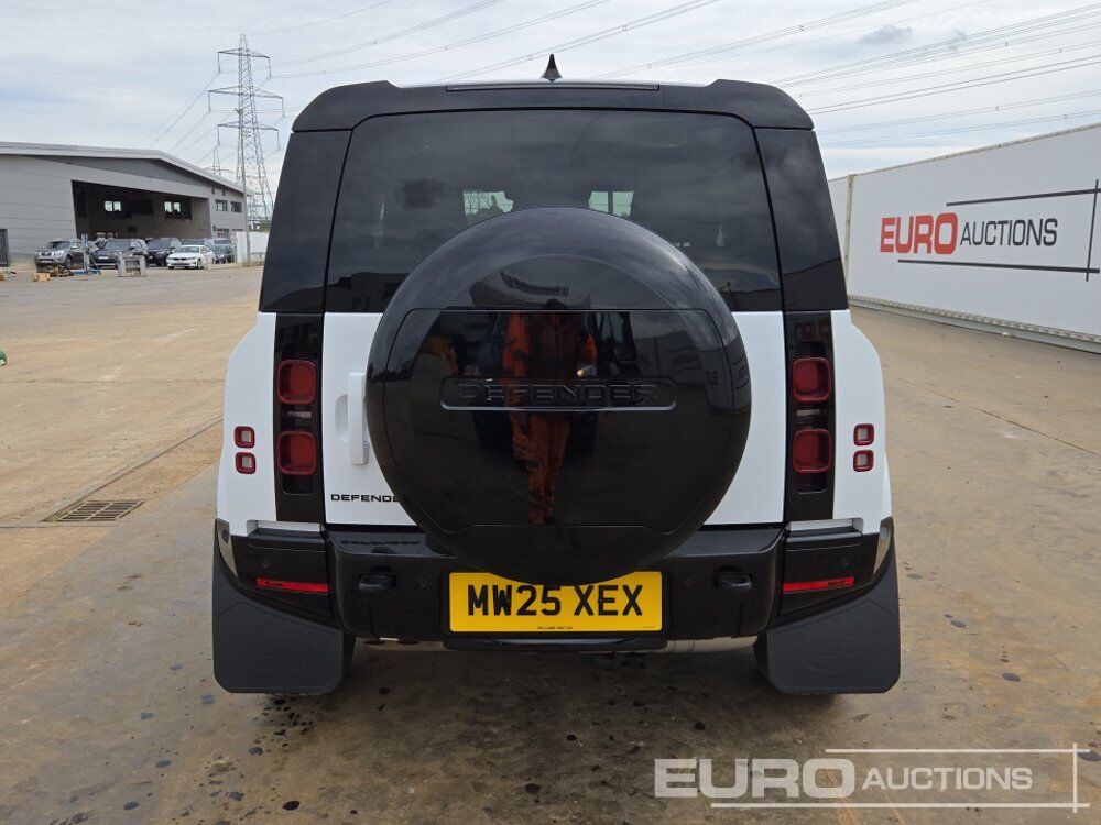 Land Rover Defender 90 - SUV: photos 4 Land Rover Defender 90 - SUV: photos 4