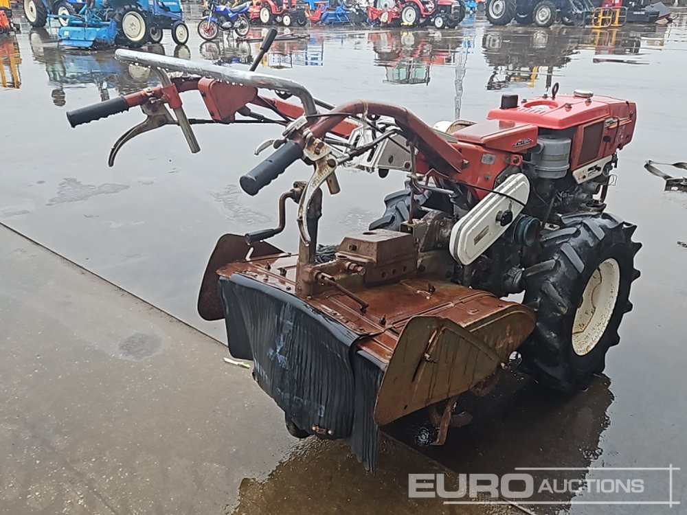 Mitsubishi CT601 - Machine agricole: photos 5 Mitsubishi CT601 - Machine agricole: photos 5