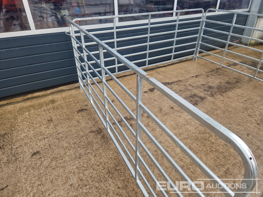 Machine agricole Unused 8' Galvanised Sheep Hurdle (4 of): photos 10 Machine agricole Unused 8' Galvanised Sheep Hurdle (4 of): photos 10