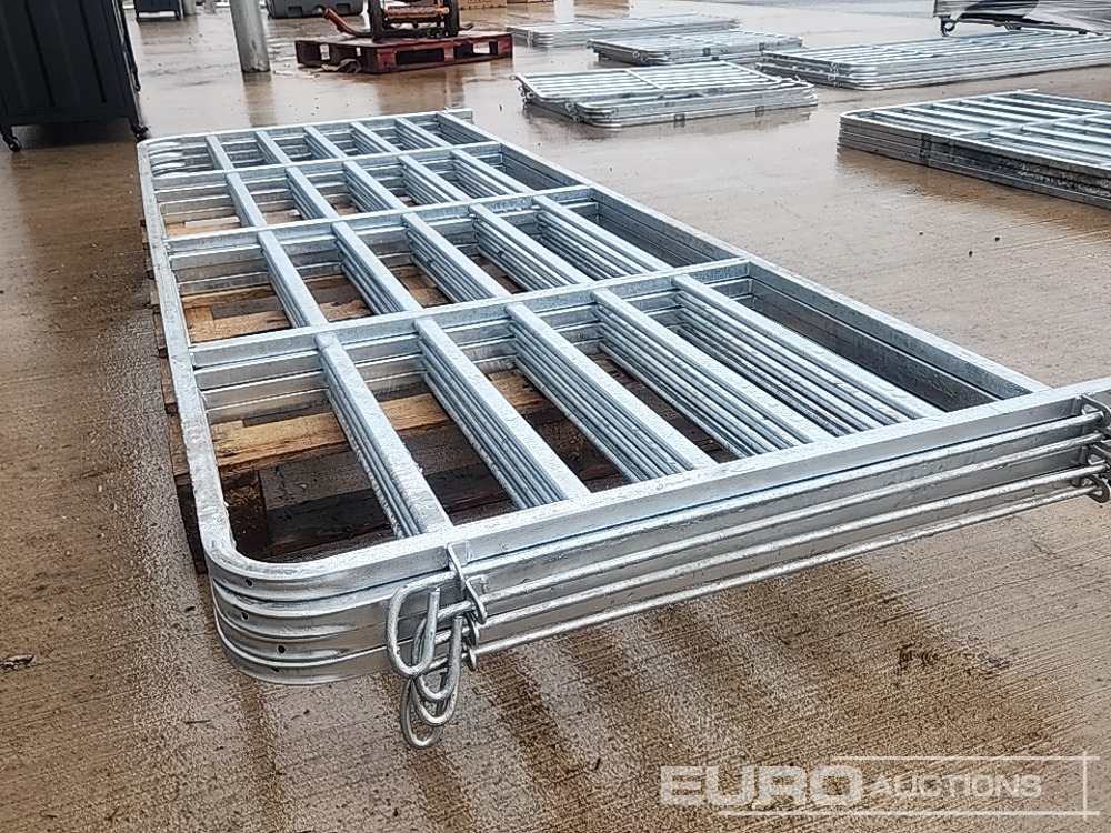 Machine agricole Unused 8' Galvanised Sheep Hurdle (4 of): photos 23 Machine agricole Unused 8' Galvanised Sheep Hurdle (4 of): photos 23