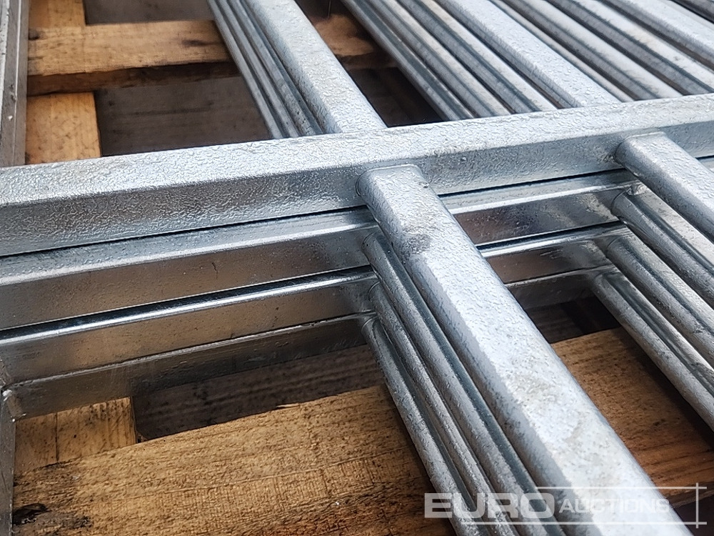 Machine agricole Unused 8' Galvanised Sheep Hurdle (4 of): photos 24 Machine agricole Unused 8' Galvanised Sheep Hurdle (4 of): photos 24