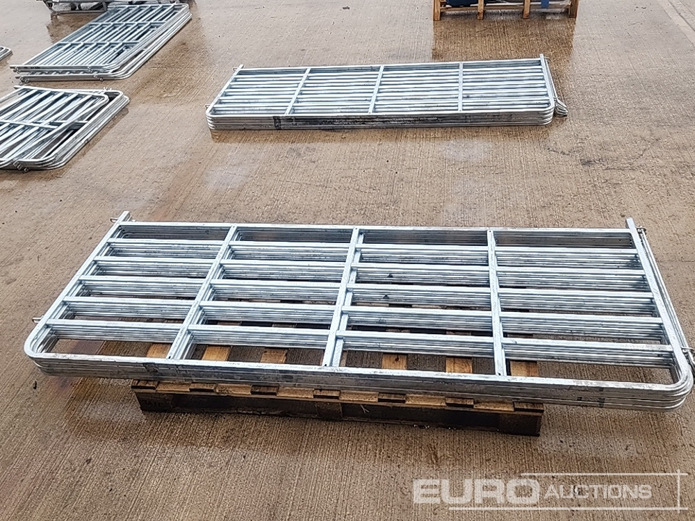 Machine agricole Unused 8' Galvanised Sheep Hurdle (4 of): photos 14 Machine agricole Unused 8' Galvanised Sheep Hurdle (4 of): photos 14