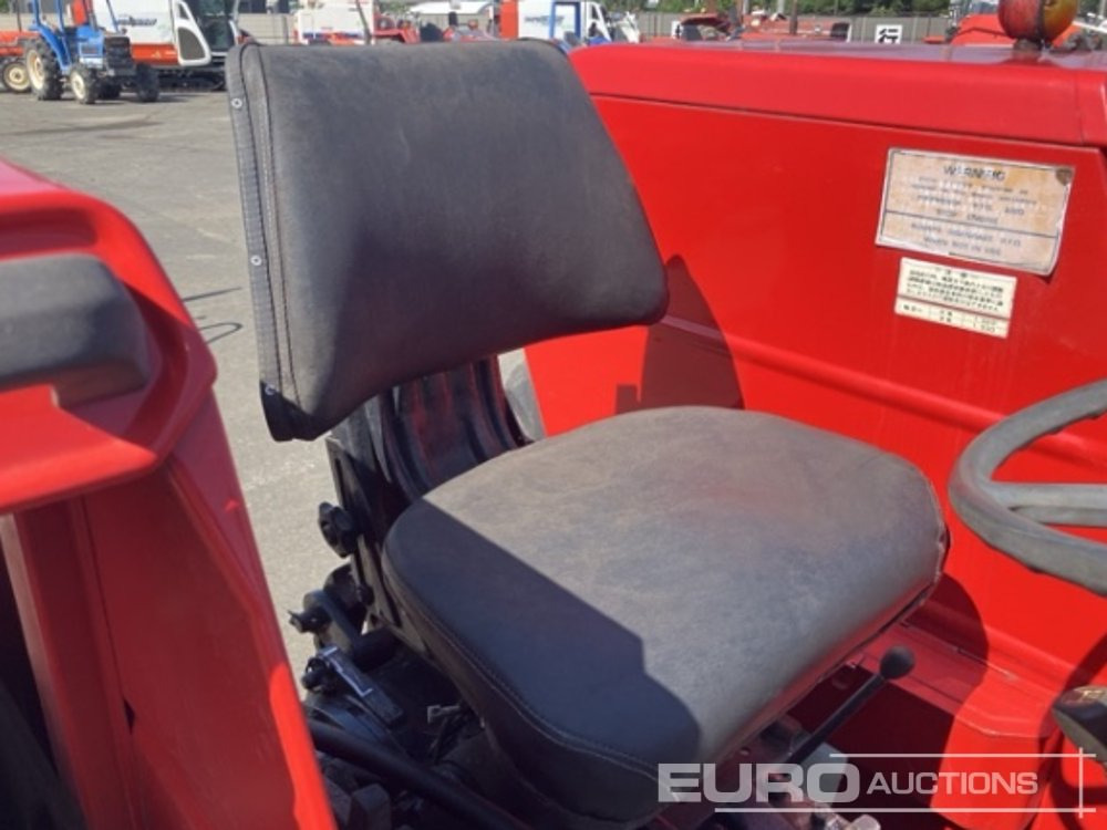 Massey Ferguson 240 - Tracteur agricole: photos 3 Massey Ferguson 240 - Tracteur agricole: photos 3