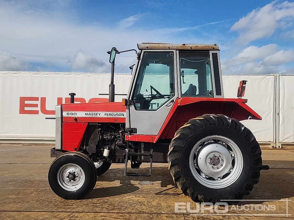 Massey Ferguson 690 - Tracteur agricole: photos 2 Massey Ferguson 690 - Tracteur agricole: photos 2
