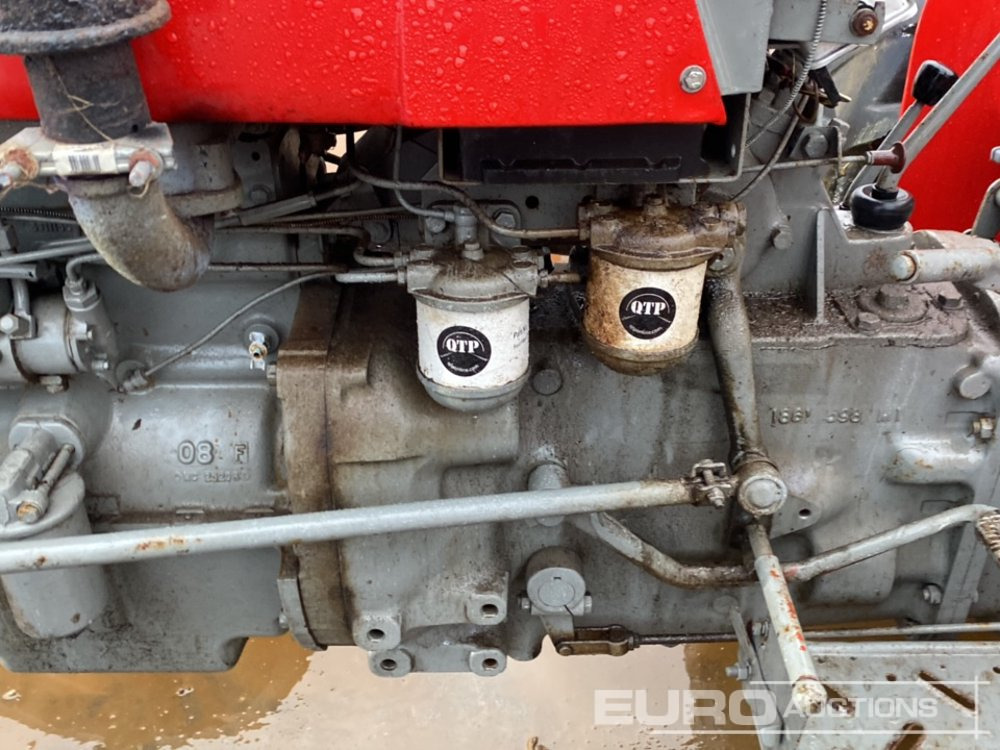 Tracteur agricole Massey Ferguson MF135: photos 15 Tracteur agricole Massey Ferguson MF135: photos 15