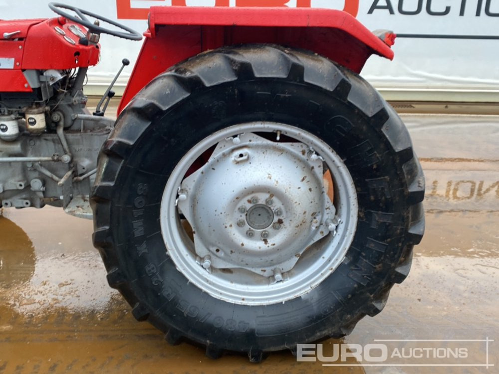Tracteur agricole Massey Ferguson MF135: photos 13 Tracteur agricole Massey Ferguson MF135: photos 13