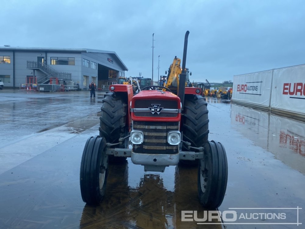 Tracteur agricole Massey Ferguson MF135: photos 8 Tracteur agricole Massey Ferguson MF135: photos 8