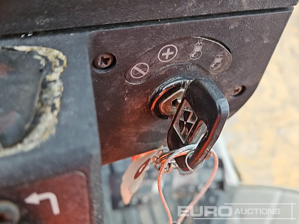 Tracteur agricole Massey Ferguson MF362: photos 37 Tracteur agricole Massey Ferguson MF362: photos 37