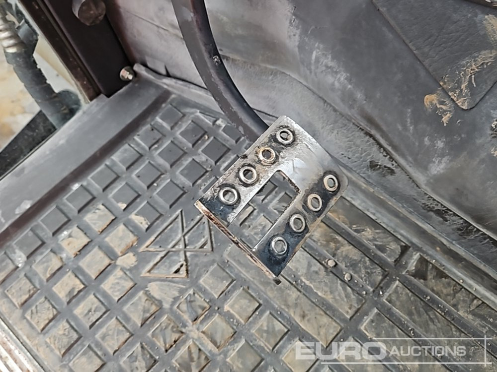 Tracteur agricole Massey Ferguson MF362: photos 29 Tracteur agricole Massey Ferguson MF362: photos 29