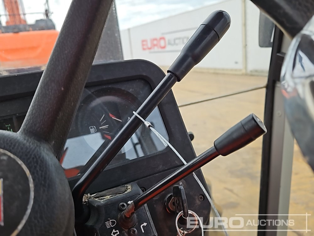 Tracteur agricole Massey Ferguson MF362: photos 36 Tracteur agricole Massey Ferguson MF362: photos 36