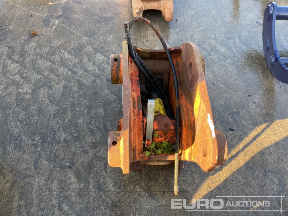 Miller QH 65mm Pin to suit 13 Ton Excavator - Attache rapide: photos 4 Miller QH 65mm Pin to suit 13 Ton Excavator - Attache rapide: photos 4