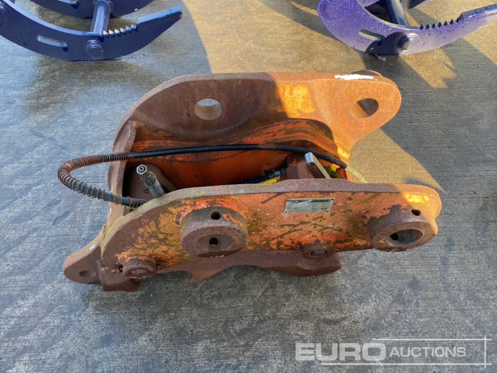 Miller QH 65mm Pin to suit 13 Ton Excavator - Attache rapide: photos 2 Miller QH 65mm Pin to suit 13 Ton Excavator - Attache rapide: photos 2