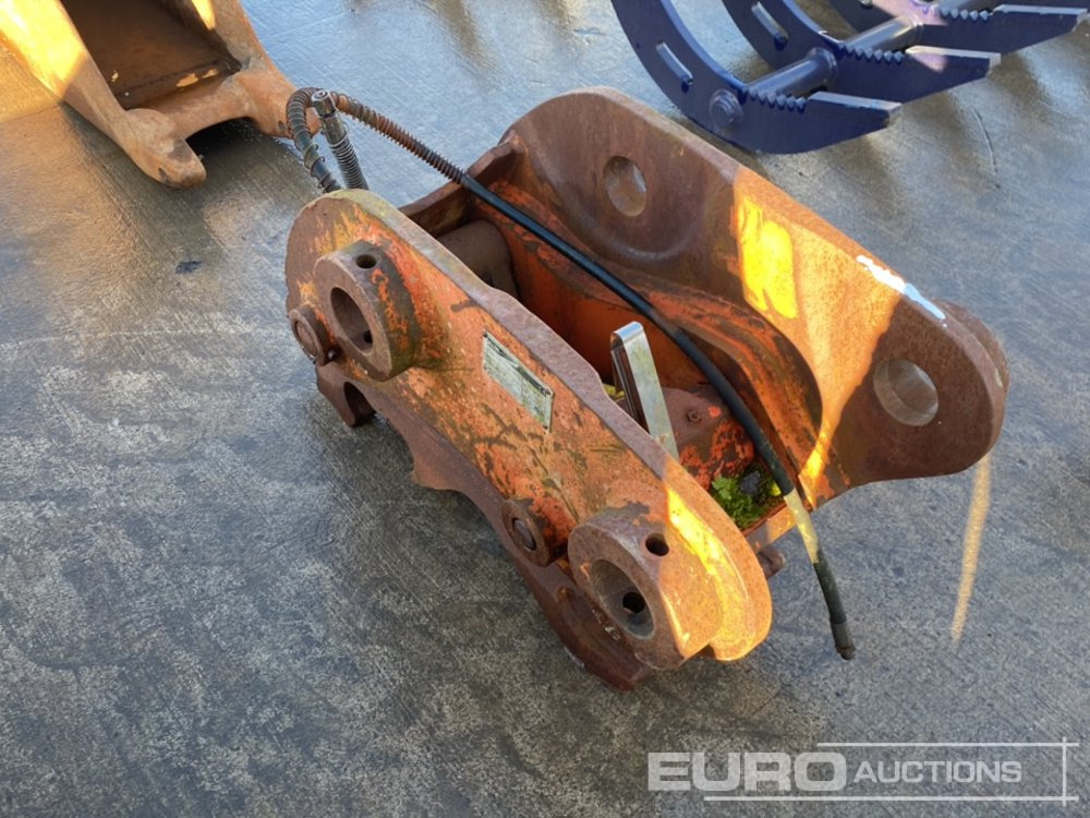 Miller QH 65mm Pin to suit 13 Ton Excavator - Attache rapide: photos 3 Miller QH 65mm Pin to suit 13 Ton Excavator - Attache rapide: photos 3