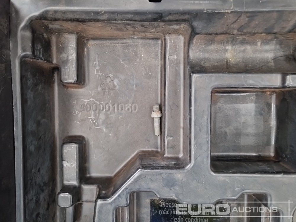 Matériel de chantier Milwaukee 18 Volt Impact Wrench (Body Only): photos 10
