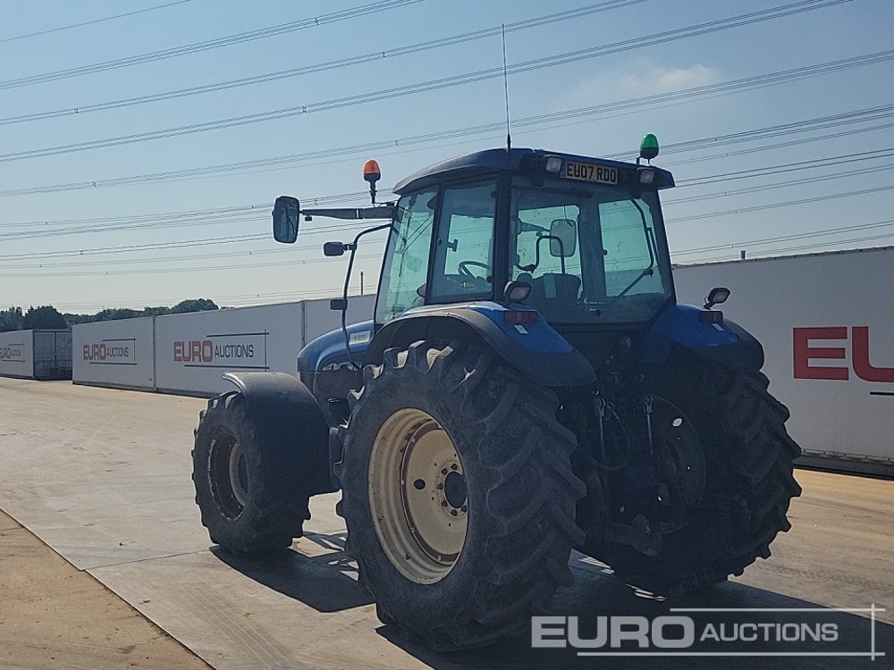 New Holland TM155 - Tracteur agricole: photos 3 New Holland TM155 - Tracteur agricole: photos 3