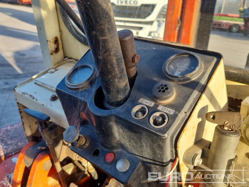 Chariot élévateur diesel Nissan YGF03A40TU: photos 26