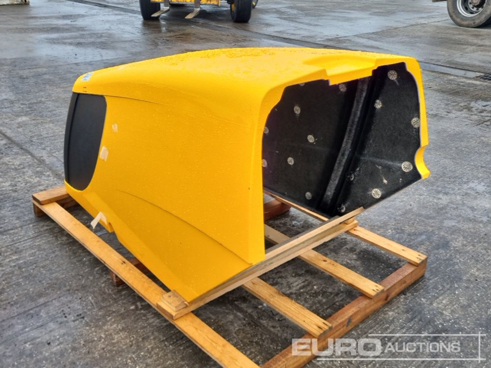 JCB Bonnet Cover to suit 772 - Pièces de rechange: photos 3 JCB Bonnet Cover to suit 772 - Pièces de rechange: photos 3