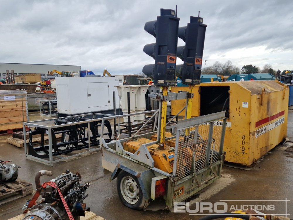 Pike Single Axle Traffic Light System Trailer, Ramp - Remorque porte engin: photos 3 Pike Single Axle Traffic Light System Trailer, Ramp - Remorque porte engin: photos 3