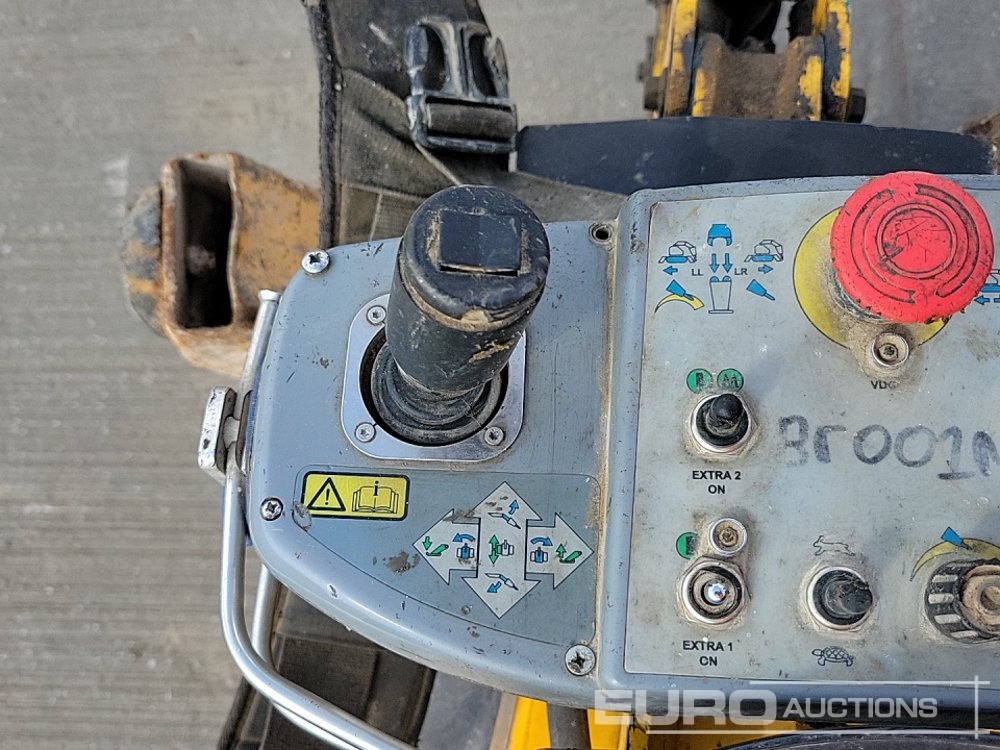 Mini pelle Remote Controlled Excavator, Rubber Tracks, Piped, Stabilisers: photos 29