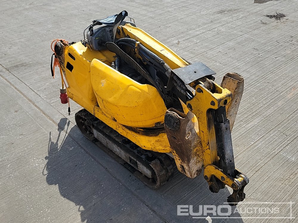 Mini pelle Remote Controlled Excavator, Rubber Tracks, Piped, Stabilisers: photos 7