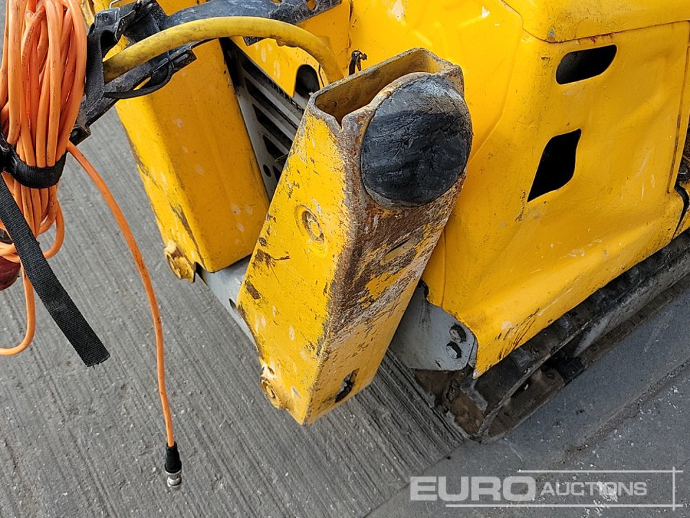 Mini pelle Remote Controlled Excavator, Rubber Tracks, Piped, Stabilisers: photos 22