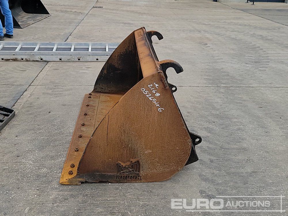 Rhinox 60" Loading Bucket to suit Telehandler - Godet: photos 2 Rhinox 60" Loading Bucket to suit Telehandler - Godet: photos 2